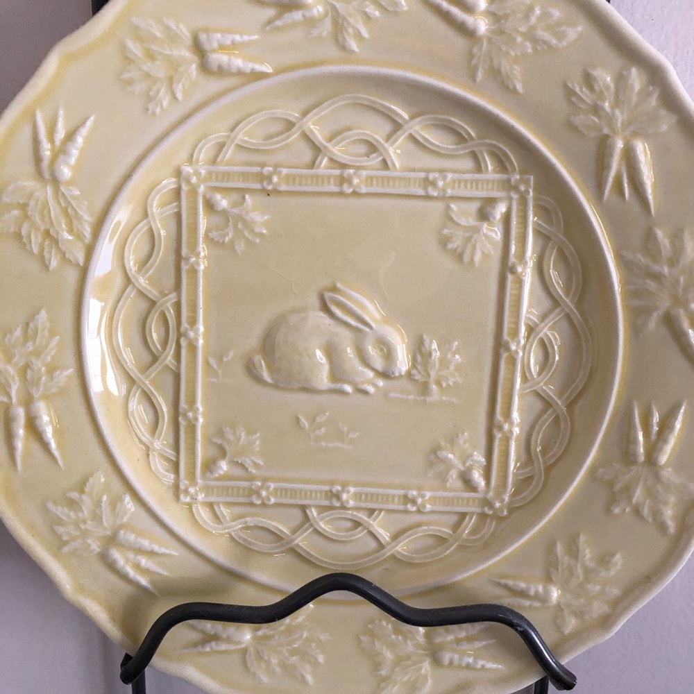 4- decorative plates